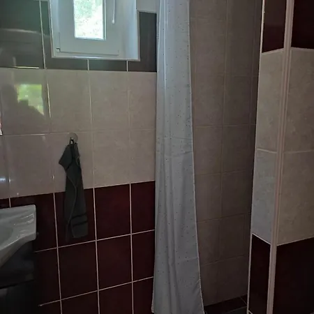 Maja Vendeghaz Apartament